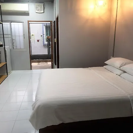 Siri Guesthouse @ Surat Thani Exterior photo