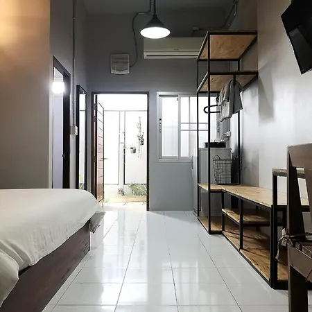 Siri Guesthouse @ Surat Thani Exterior photo