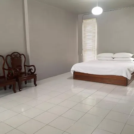 Siri Guesthouse @ Surat Thani Exterior photo